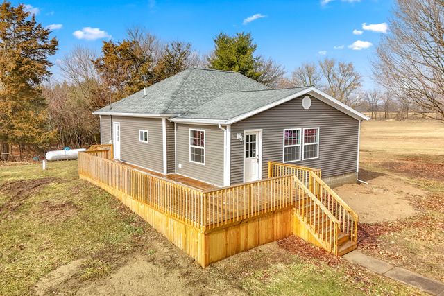 10191 Wood Road, North Adams, MI 49262