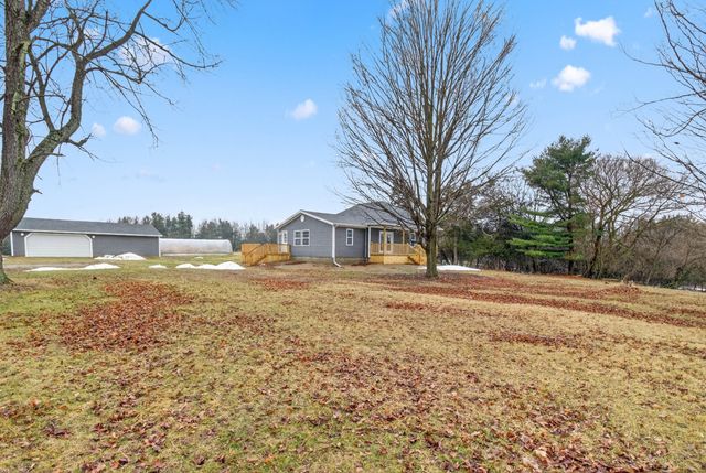 10191 Wood Road, North Adams, MI 49262