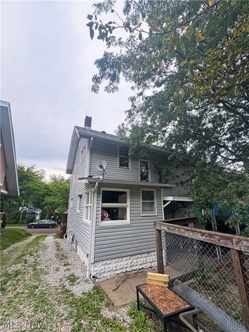 700 Lakemont Avenue, Akron, OH 44314