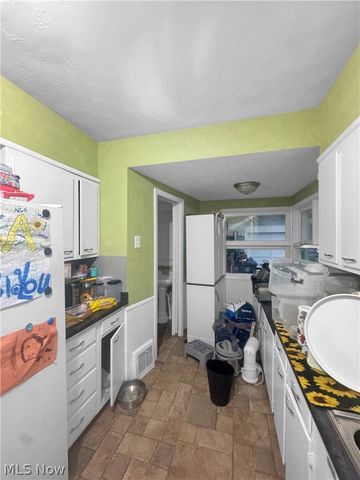 700 Lakemont Avenue, Akron, OH 44314