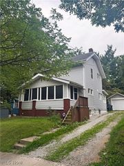 700 Lakemont Avenue, Akron, OH 44314