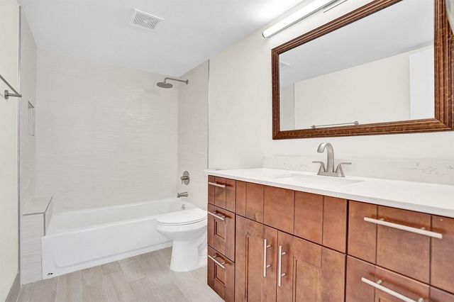 3115 Oakland Shores Drive E109, Oakland Park, FL 33309