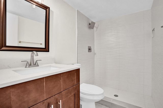 3115 Oakland Shores Drive E109, Oakland Park, FL 33309