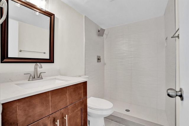 3115 Oakland Shores Drive E109, Oakland Park, FL 33309