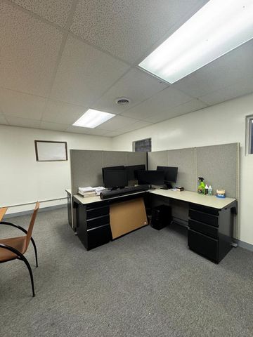 4450 Bull Valley Road, Mchenry, IL 60050