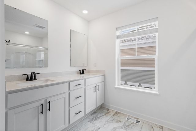3517 Trails End Circle, Eagan, MN 55123