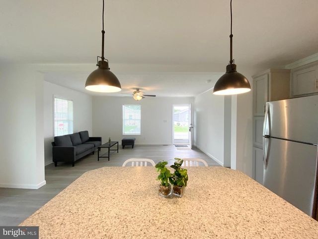 12 FOLKSTONE LANE, Lewes, DE 19958