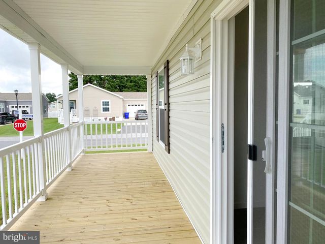 12 FOLKSTONE LANE, Lewes, DE 19958