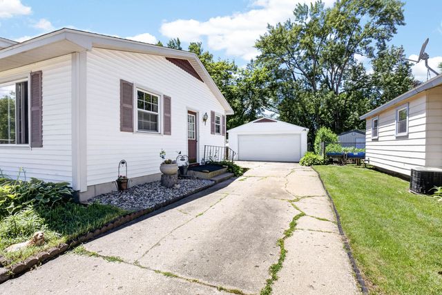 6704 Fescue Street, Portage City, MI 49024