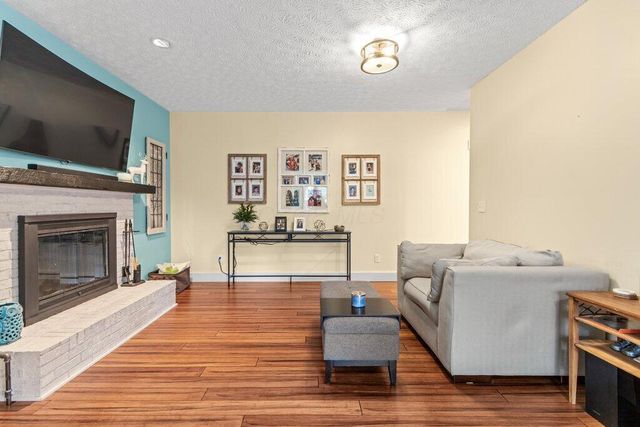 216 Cam Court, Gahanna, OH 43230