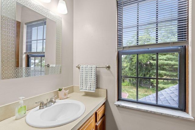 216 Cam Court, Gahanna, OH 43230