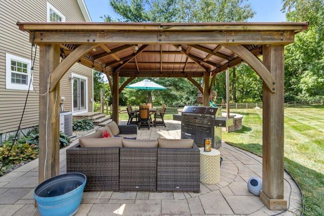 216 Cam Court, Gahanna, OH 43230