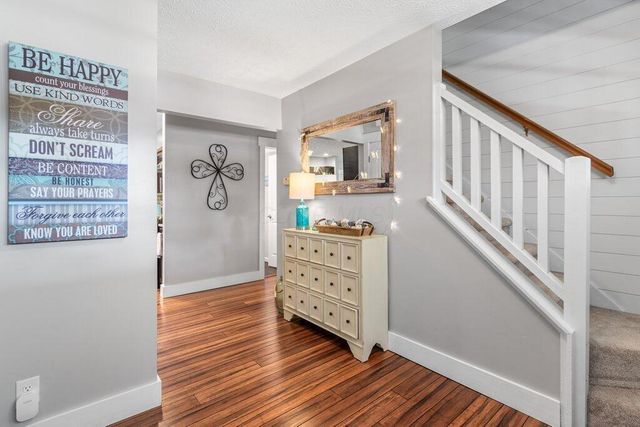 216 Cam Court, Gahanna, OH 43230