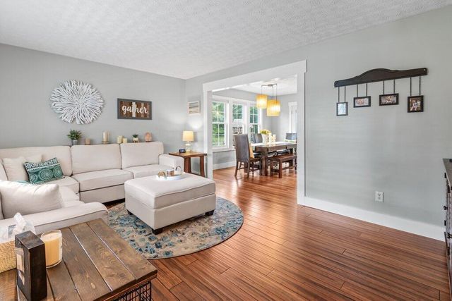 216 Cam Court, Gahanna, OH 43230