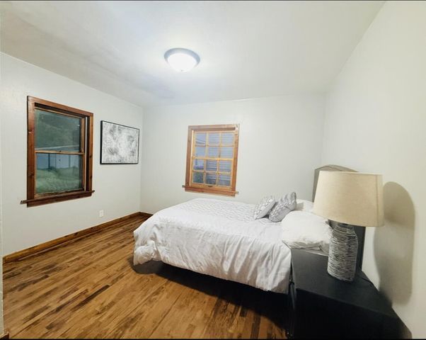 910 S 101st STREET, Milwaukee, WI 53214