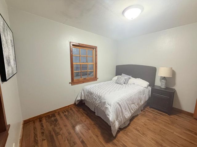 910 S 101st STREET, Milwaukee, WI 53214