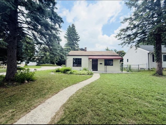 910 S 101st STREET, Milwaukee, WI 53214