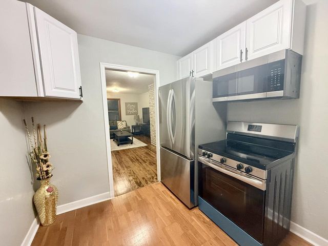 910 S 101st STREET, Milwaukee, WI 53214