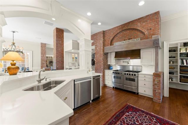 107 Gateside Courts SE, Marietta, GA 30067