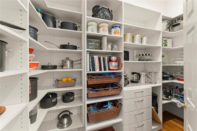 107 Gateside Courts SE, Marietta, GA 30067