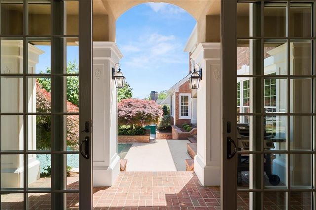 107 Gateside Courts SE, Marietta, GA 30067