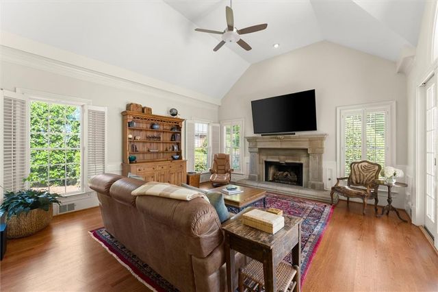 107 Gateside Courts SE, Marietta, GA 30067