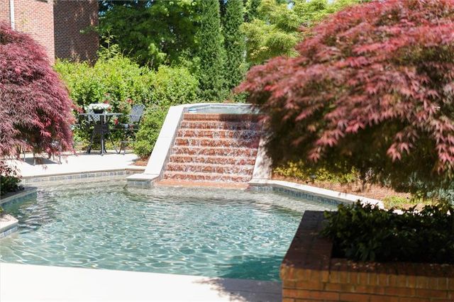 107 Gateside Courts SE, Marietta, GA 30067