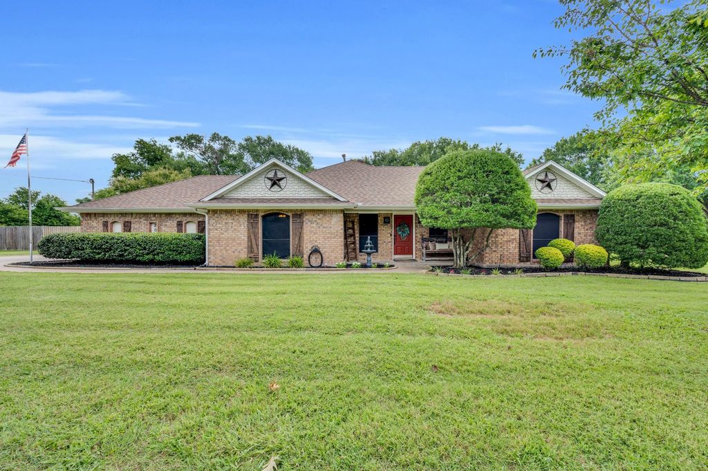 206 Josey Lane, Red Oak, TX 75154