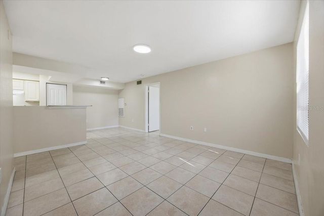 3020 PARKWAY BOULEVARD 102, Kissimmee, FL 34747