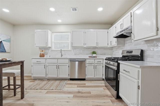 1515 W 1st Street, Tulsa, OK 74127