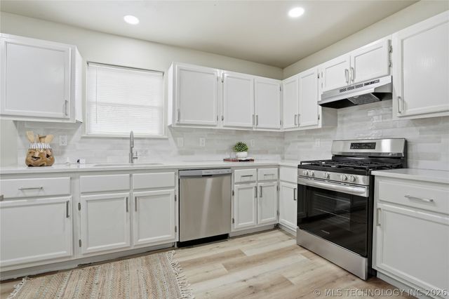 1515 W 1st Street, Tulsa, OK 74127