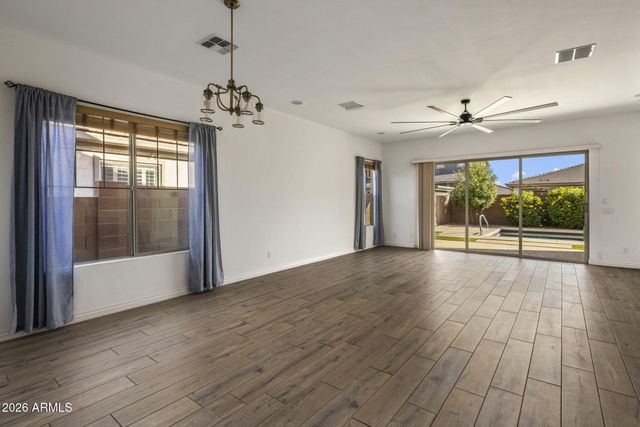 21171 E CARRIAGE Way, Queen Creek, AZ 85142