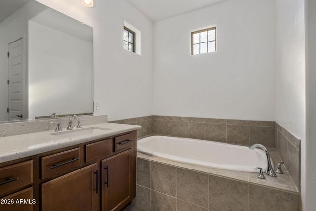 21171 E CARRIAGE Way, Queen Creek, AZ 85142