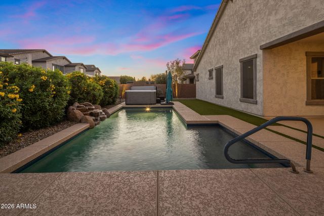 21171 E CARRIAGE Way, Queen Creek, AZ 85142