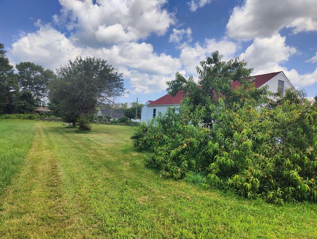 482 Plainfield hill Road, Norwich, CT 06360