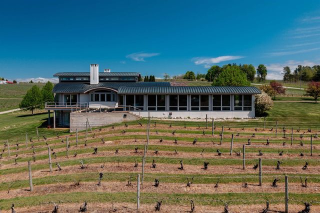 2721 Nelson Road, Traverse City, MI 49686