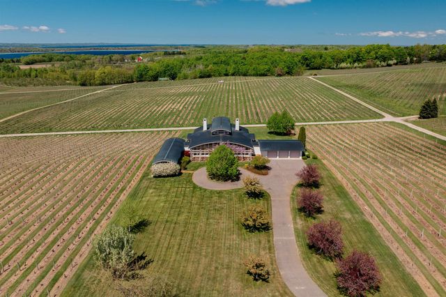 2721 Nelson Road, Traverse City, MI 49686