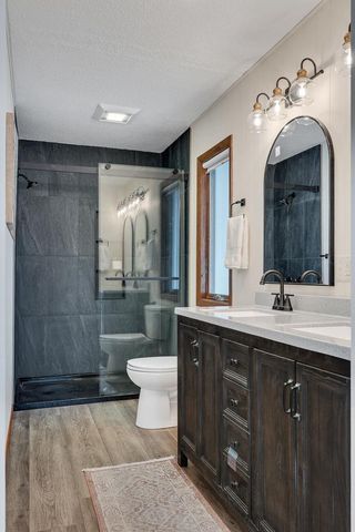 N2046 Orchard Valley DRIVE, La Crosse, WI 54601