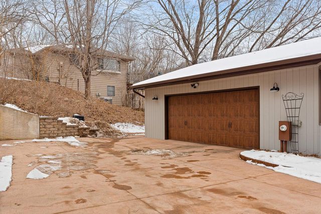 N2046 Orchard Valley DRIVE, La Crosse, WI 54601