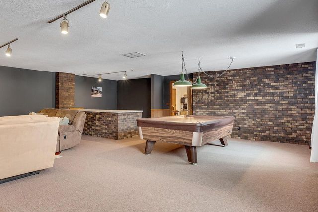 N2046 Orchard Valley DRIVE, La Crosse, WI 54601