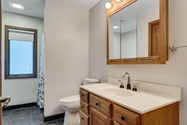 N2046 Orchard Valley DRIVE, La Crosse, WI 54601