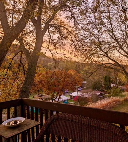 N2046 Orchard Valley DRIVE, La Crosse, WI 54601