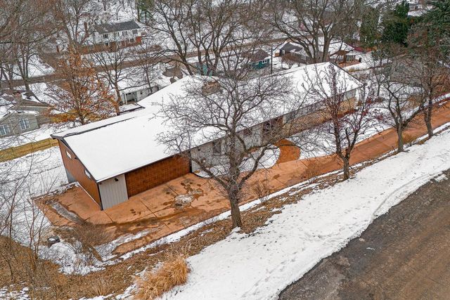 N2046 Orchard Valley DRIVE, La Crosse, WI 54601