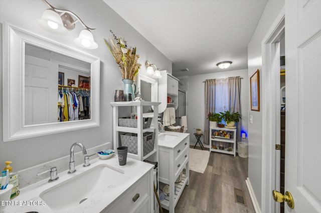 2039 Highway 322 E, Sweetwater, TN 37874