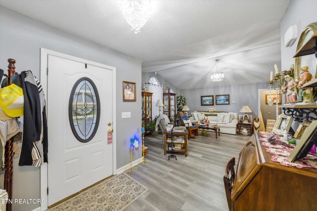 2039 Highway 322 E, Sweetwater, TN 37874