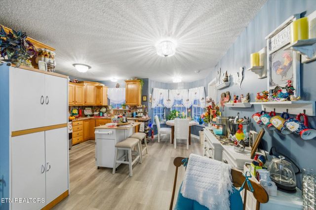 2039 Highway 322 E, Sweetwater, TN 37874