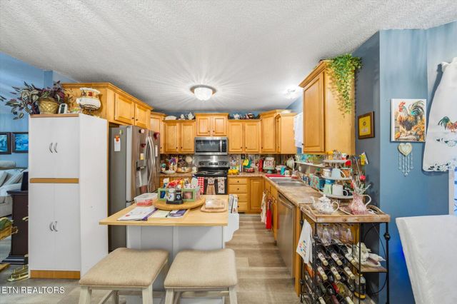 2039 Highway 322 E, Sweetwater, TN 37874