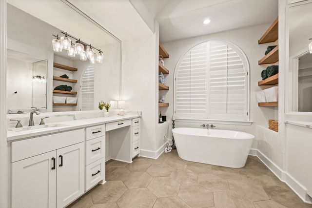 1305 Garza Lane, Little Elm, TX 75068