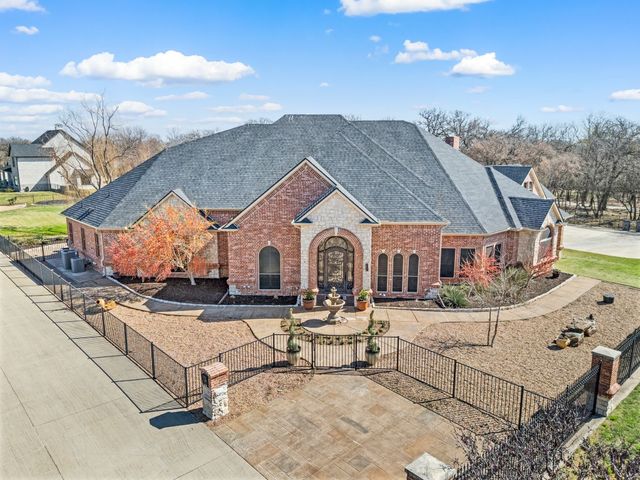 1305 Garza Lane, Little Elm, TX 75068