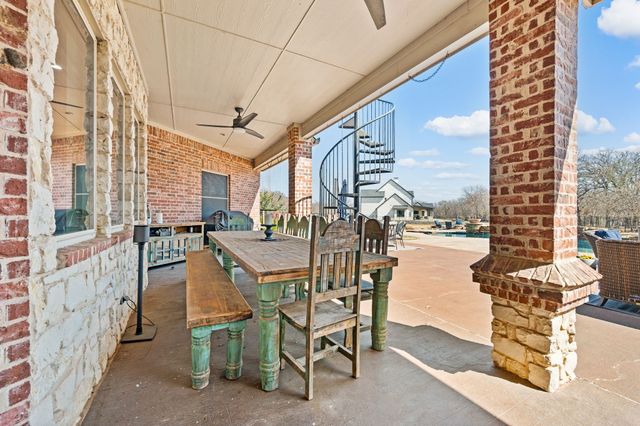 1305 Garza Lane, Little Elm, TX 75068